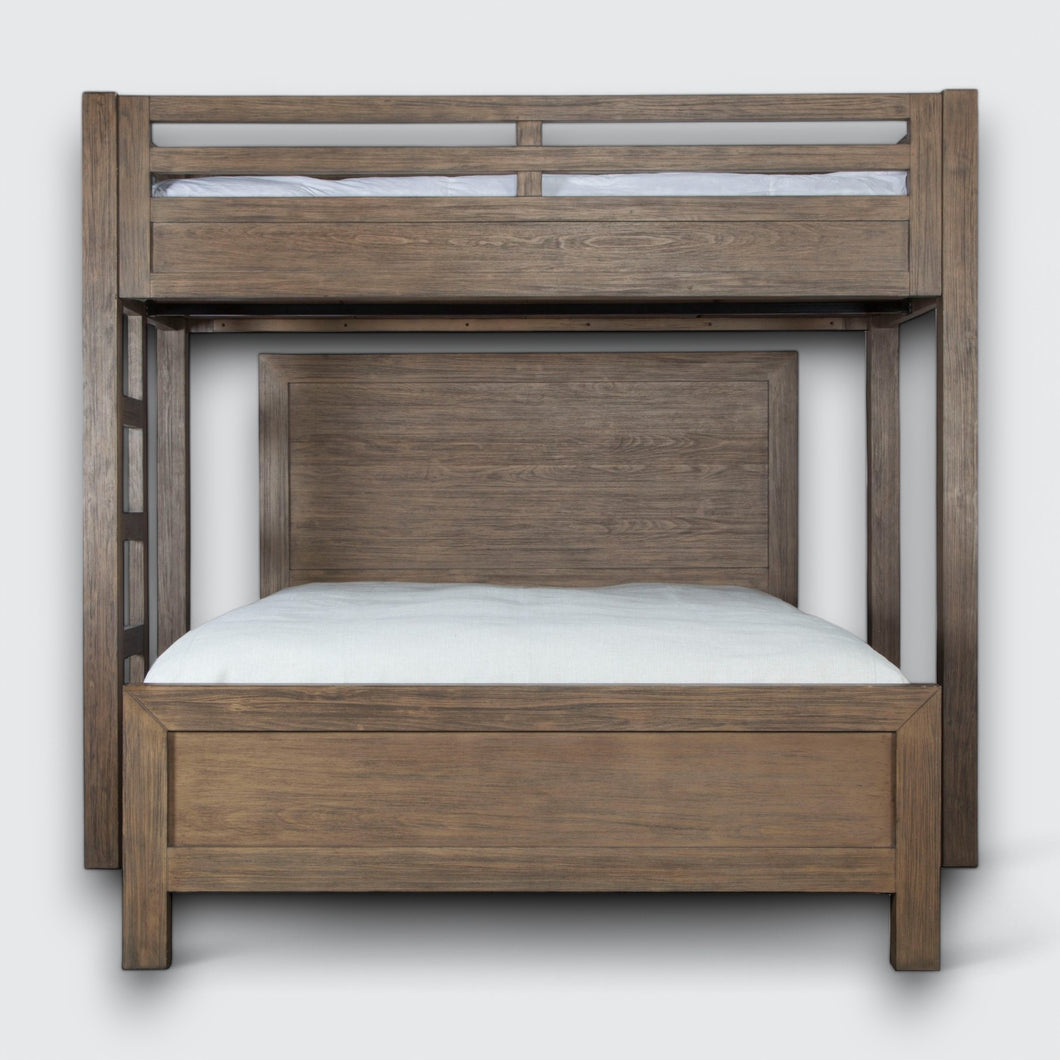 Hamilton Canopy Bed with Queen Bed in Vintage Smoke Finish